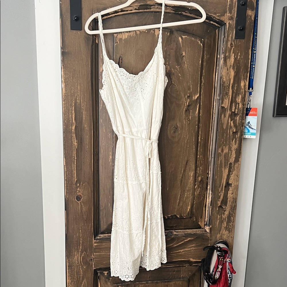 BCBGMaxAzria Cream Lace Midi Dress